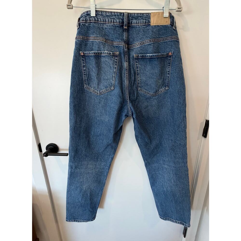 Zara Jeans Size 10 Medium Wash Mom Fit High Waisted - Picture 3 of 6